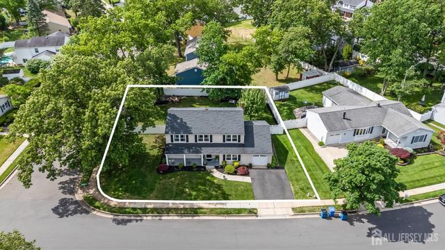 12 McFadden Drive, Monroe, NJ 08831