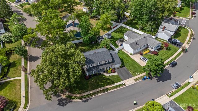 12 McFadden Drive, Monroe, NJ 08831