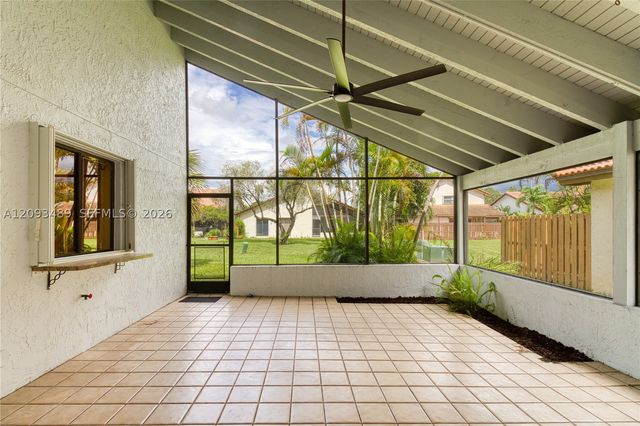 2156 Baton Rouge, Weston, FL 33326