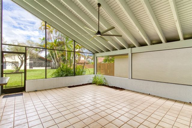 2156 Baton Rouge, Weston, FL 33326