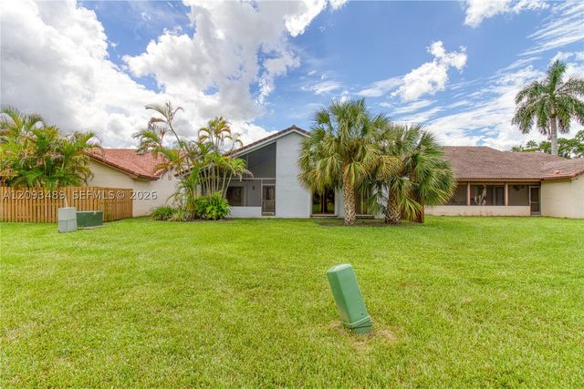 2156 Baton Rouge, Weston, FL 33326