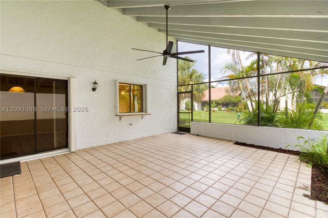 2156 Baton Rouge, Weston, FL 33326