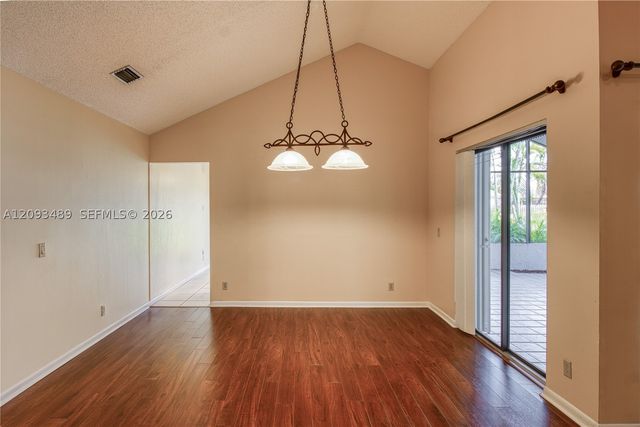 2156 Baton Rouge, Weston, FL 33326