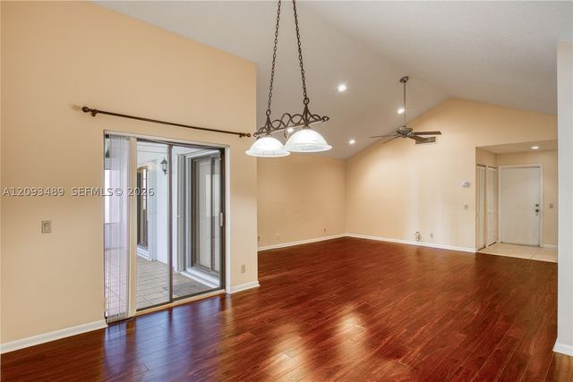 2156 Baton Rouge, Weston, FL 33326