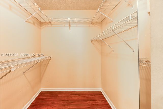 2156 Baton Rouge, Weston, FL 33326