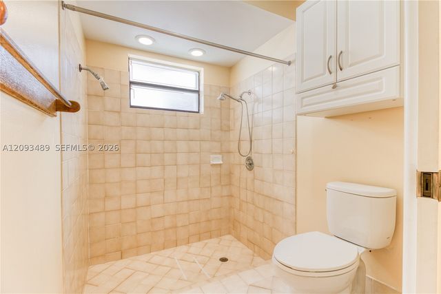 2156 Baton Rouge, Weston, FL 33326