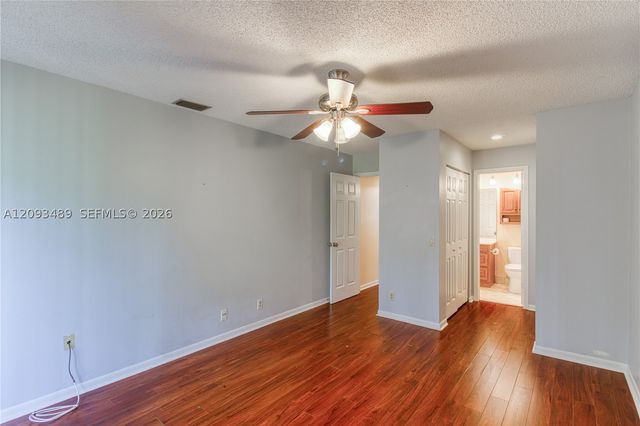 2156 Baton Rouge, Weston, FL 33326