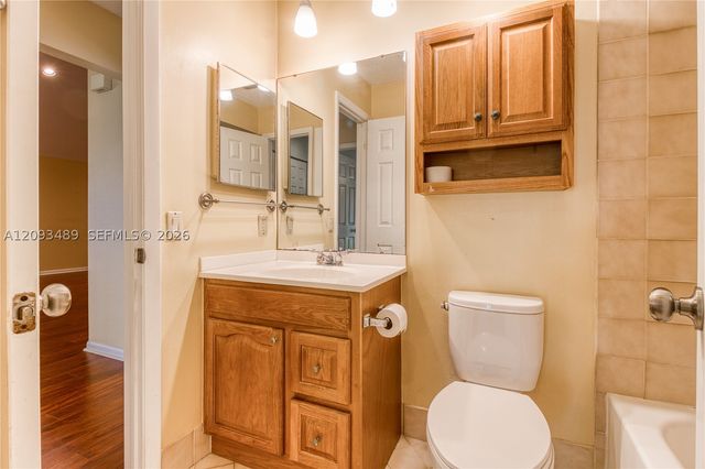 2156 Baton Rouge, Weston, FL 33326