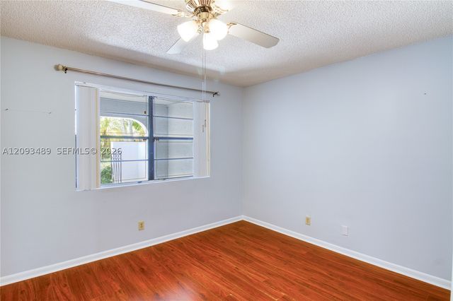 2156 Baton Rouge, Weston, FL 33326