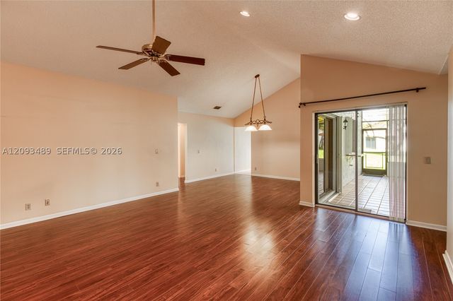 2156 Baton Rouge, Weston, FL 33326