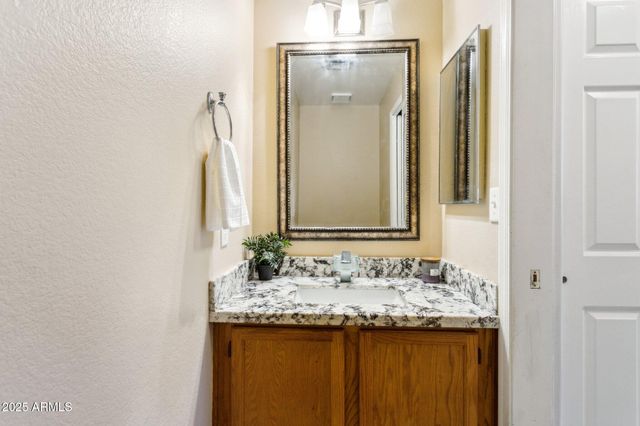 170 E GUADALUPE Road 152, Gilbert, AZ 85234