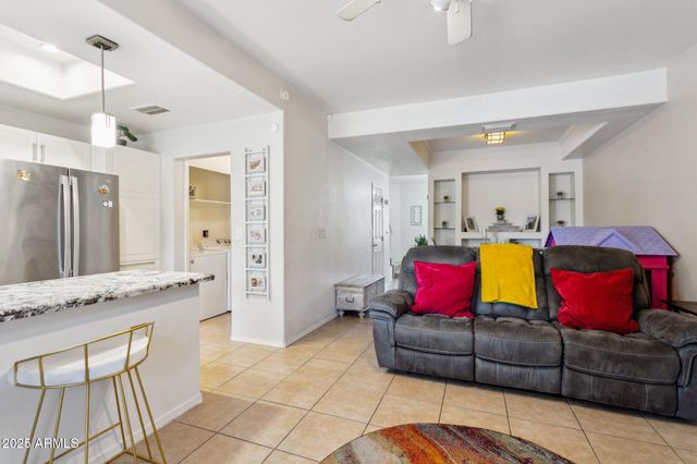 170 E GUADALUPE Road 152, Gilbert, AZ 85234