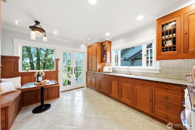 1519 1st Avenue N, Seattle, WA 98109