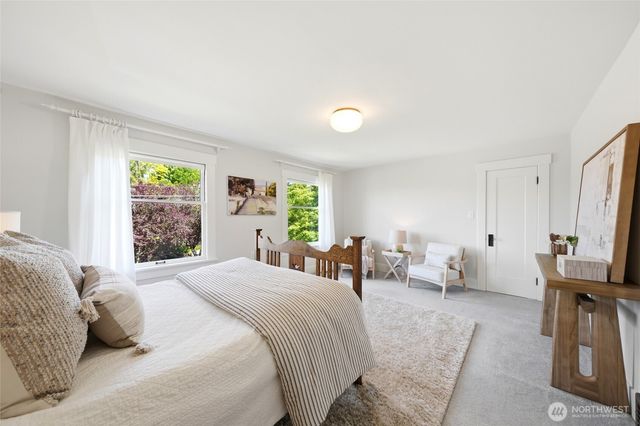 1519 1st Avenue N, Seattle, WA 98109
