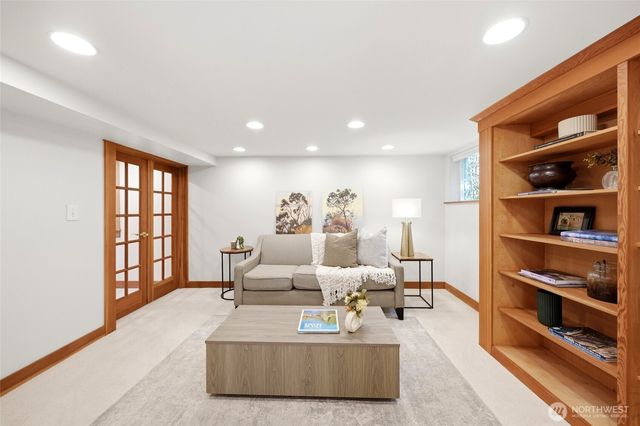 1519 1st Avenue N, Seattle, WA 98109