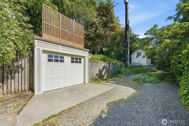 1519 1st Avenue N, Seattle, WA 98109