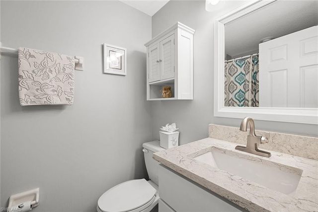 9022 Michael CIR 3, Naples, FL 34113