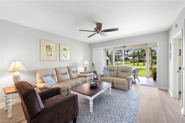 9022 Michael CIR 3, Naples, FL 34113