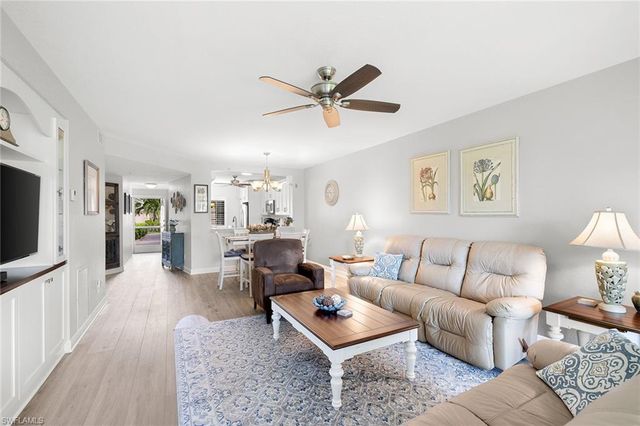 9022 Michael CIR 3, Naples, FL 34113