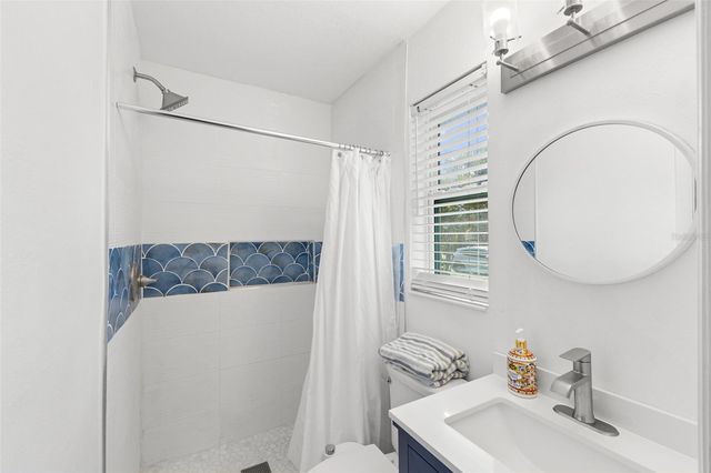 1000 VARONA STREET, Belleair, FL 33756