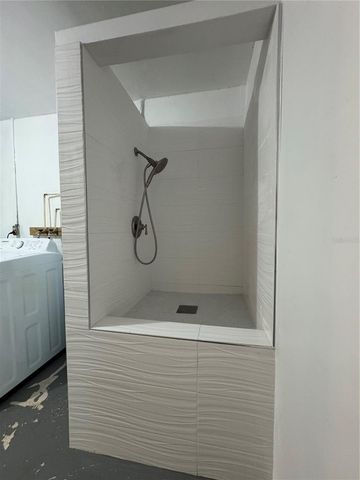 1000 VARONA STREET, Belleair, FL 33756