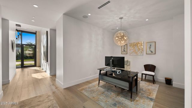 6962 E CACTUS WREN Road, Paradise Valley, AZ 85253