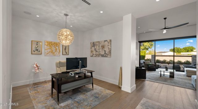 6962 E CACTUS WREN Road, Paradise Valley, AZ 85253