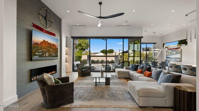 6962 E CACTUS WREN Road, Paradise Valley, AZ 85253