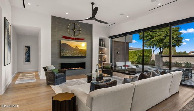 6962 E CACTUS WREN Road, Paradise Valley, AZ 85253