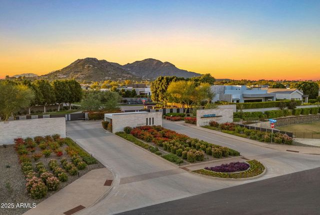 6962 E CACTUS WREN Road, Paradise Valley, AZ 85253