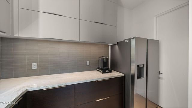 6962 E CACTUS WREN Road, Paradise Valley, AZ 85253