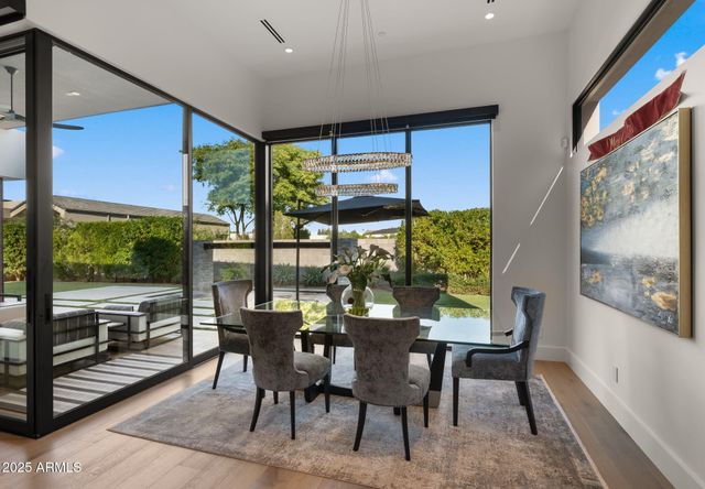 6962 E CACTUS WREN Road, Paradise Valley, AZ 85253