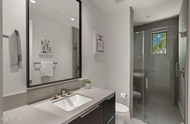 6962 E CACTUS WREN Road, Paradise Valley, AZ 85253