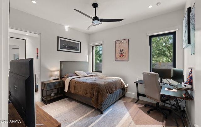 6962 E CACTUS WREN Road, Paradise Valley, AZ 85253