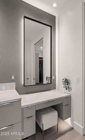 6962 E CACTUS WREN Road, Paradise Valley, AZ 85253