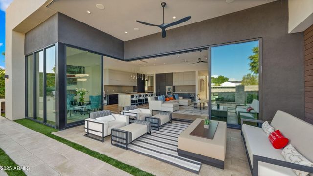 6962 E CACTUS WREN Road, Paradise Valley, AZ 85253