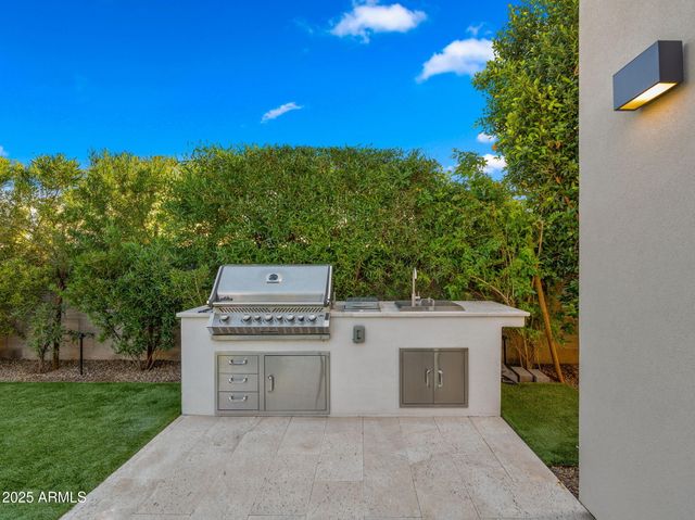 6962 E CACTUS WREN Road, Paradise Valley, AZ 85253