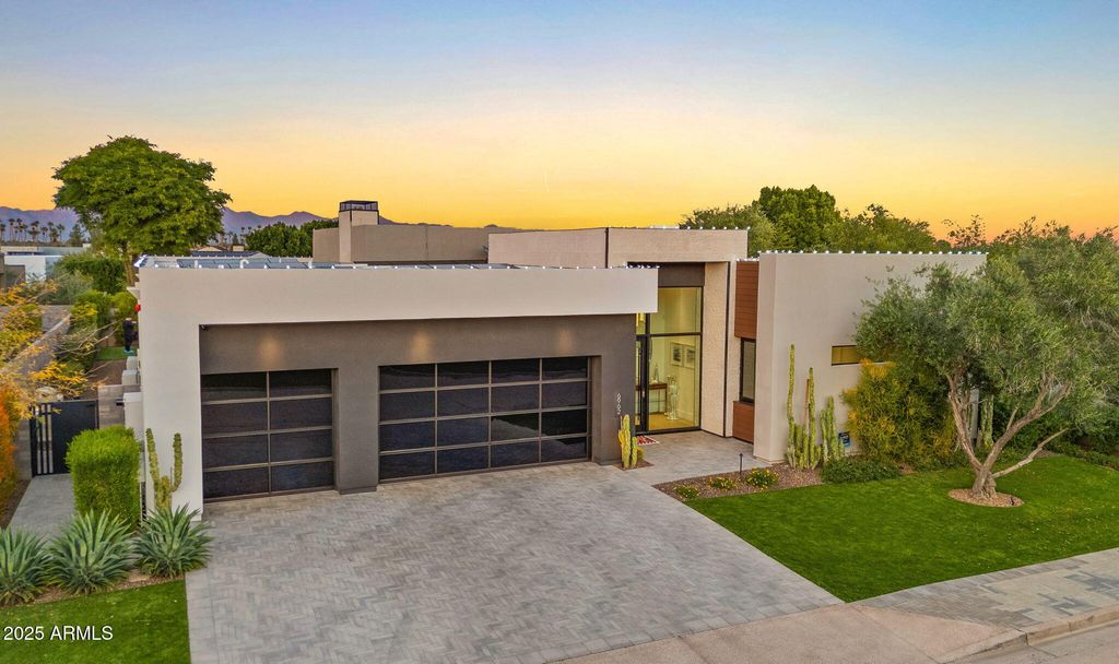 6962 E CACTUS WREN Road, Paradise Valley, AZ 85253