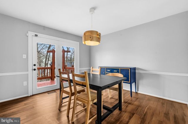 16040 FAIRWAY DR, Dumfries, VA 22025