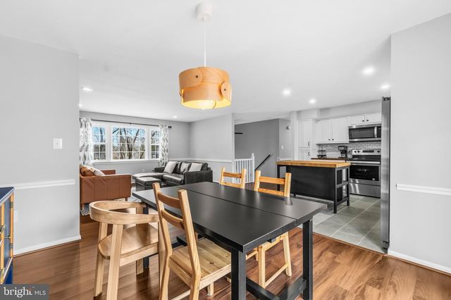 16040 FAIRWAY DR, Dumfries, VA 22025