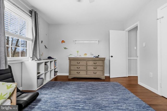 16040 FAIRWAY DR, Dumfries, VA 22025