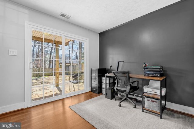 16040 FAIRWAY DR, Dumfries, VA 22025