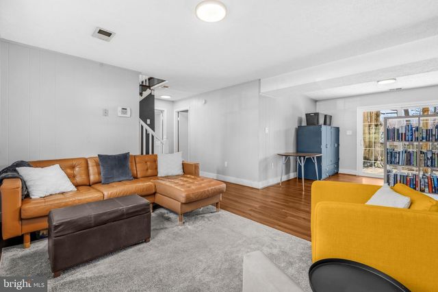 16040 FAIRWAY DR, Dumfries, VA 22025