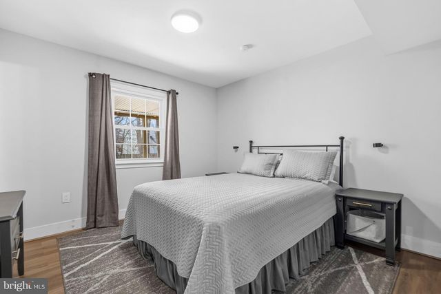 16040 FAIRWAY DR, Dumfries, VA 22025