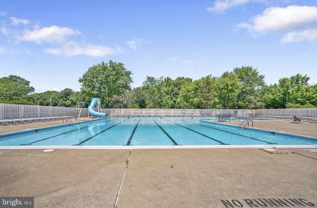 16040 FAIRWAY DR, Dumfries, VA 22025