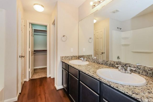 2802 Mesquite Ridge Drive, Houston, TX 77073