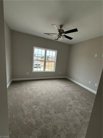 1015 Fairfield Drive, Yadkinville, NC 27055