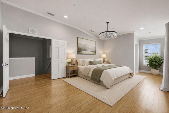 400 14TH Avenue N B, Jacksonville Beach, FL 32250