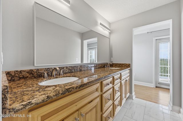 400 14TH Avenue N B, Jacksonville Beach, FL 32250