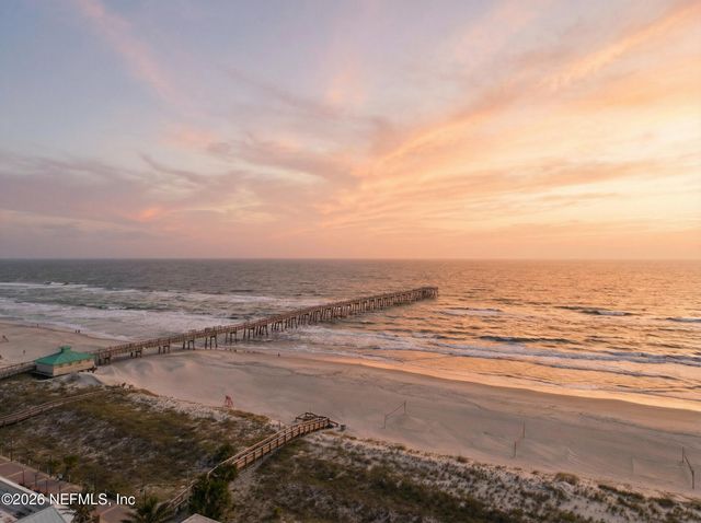 400 14TH Avenue N B, Jacksonville Beach, FL 32250